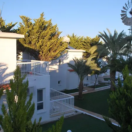 Appartement Flisvos