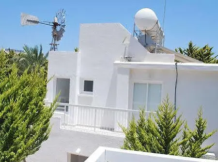 Flisvos Apartamento *